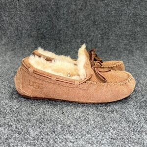 UGG Dakota Slippers Girl's 3 Chestnut Suede Shearling Lined Cozy Slip On Shoes